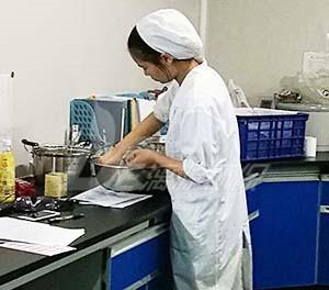 檢(jian)測(ce)化(hua)驗(yan)要跟上(shang)